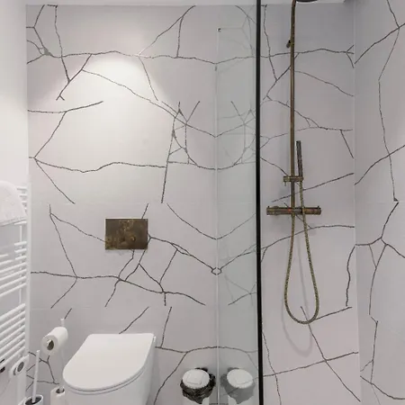 Apartment La Lorraine - Proche Plage, 10m Palais, Central, Clim, Moderne Cannes