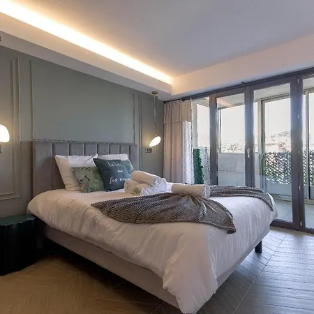 La Lorraine - Proche Plage, 10m Palais, Central, Clim, Moderne *